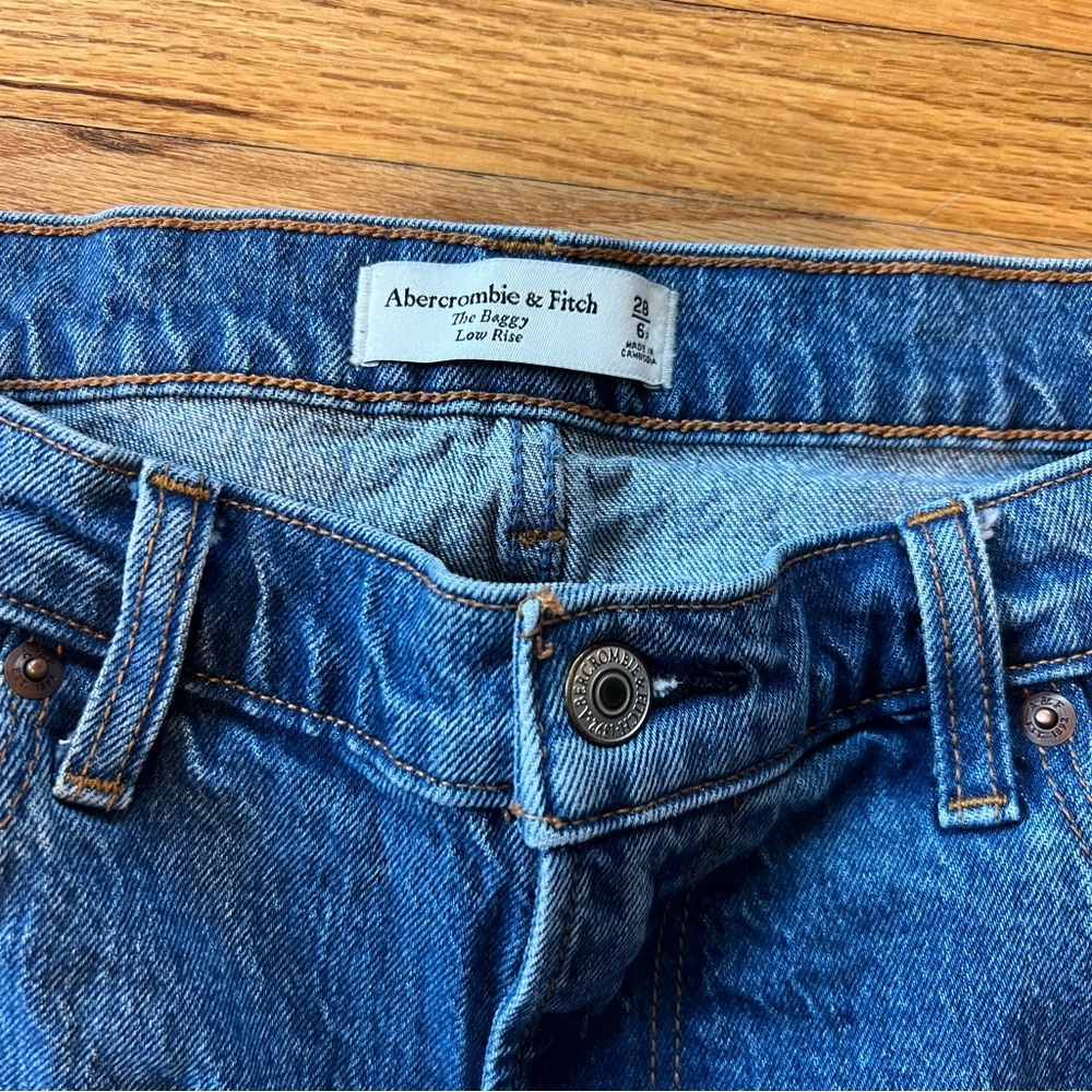 Abercrombie & Fitch Women’s The Baggy Low Rise Jeans